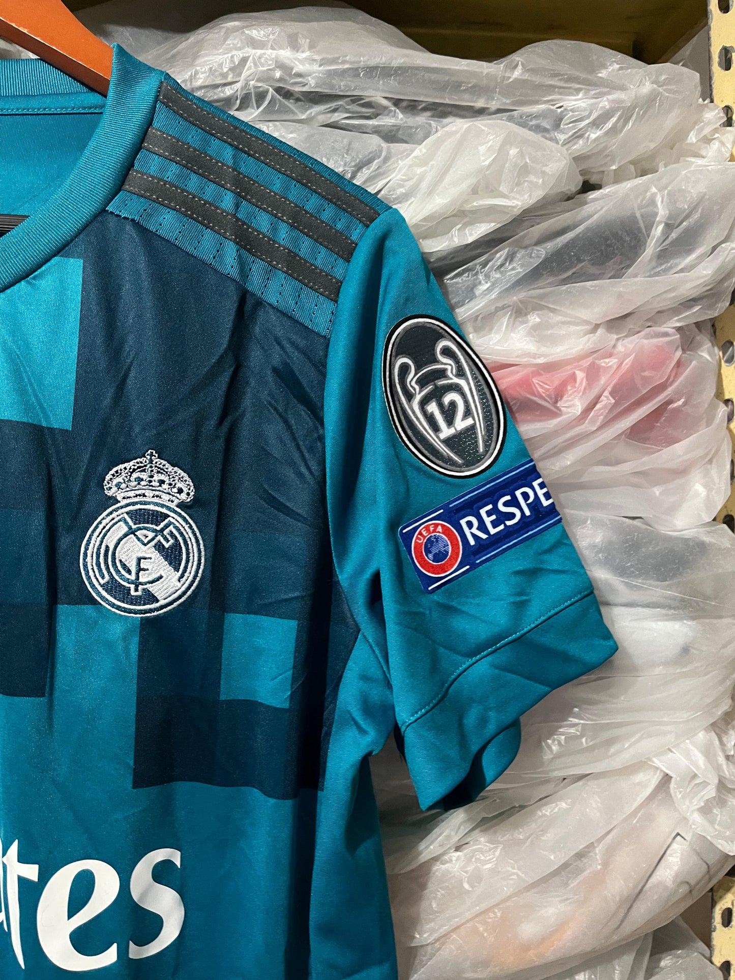 Jersey Real Madrid 2017/2018 Retro