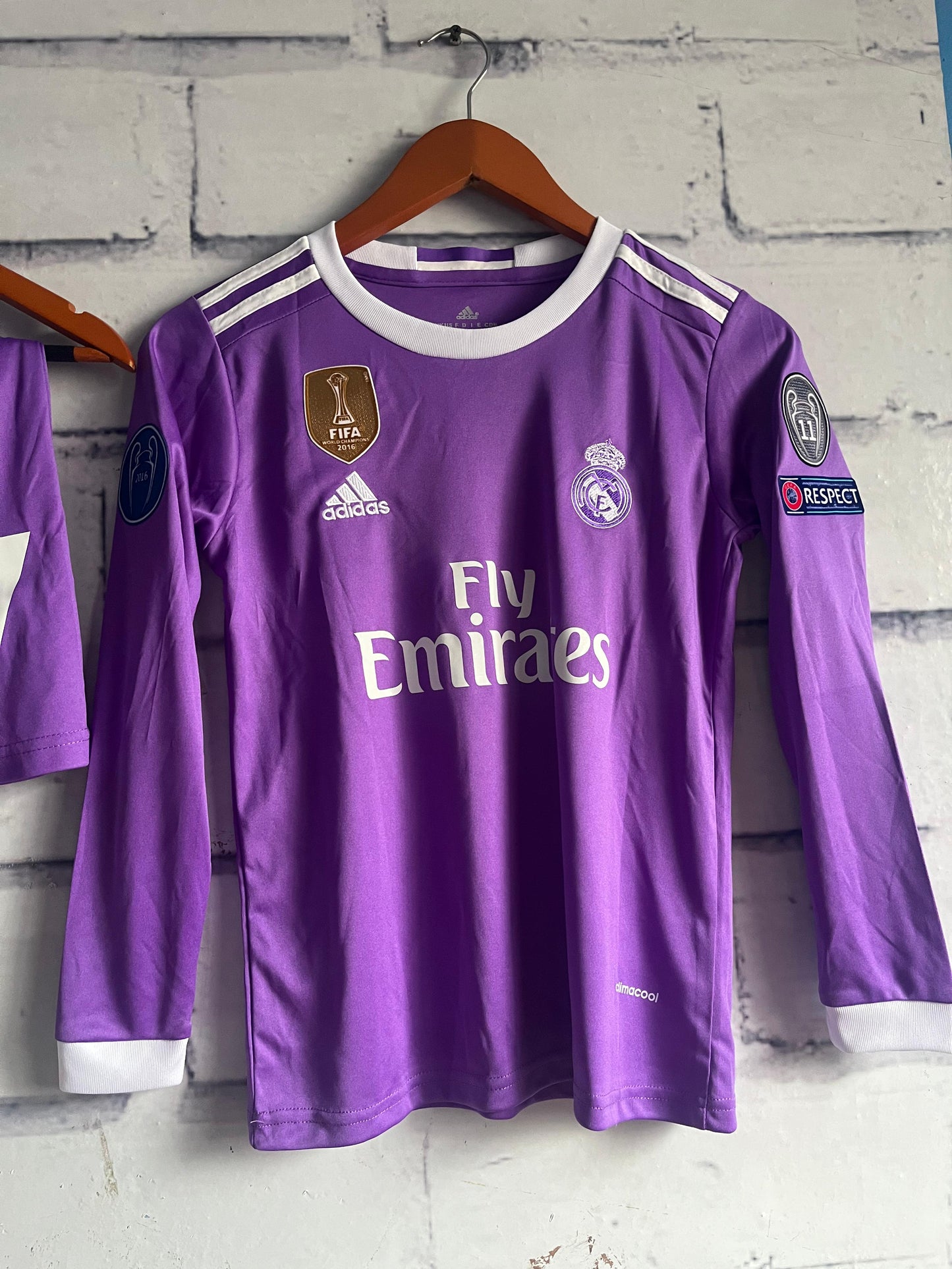 Niños Real Madrid 2017/2018 Manga Larga Retro