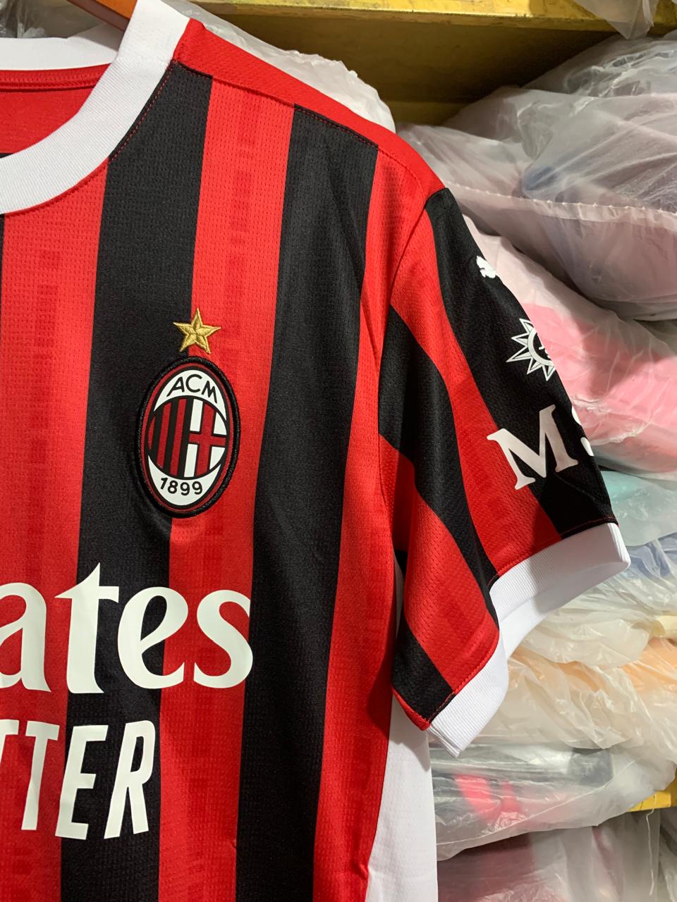 Jersey Milán Local versión aficionado 24/25