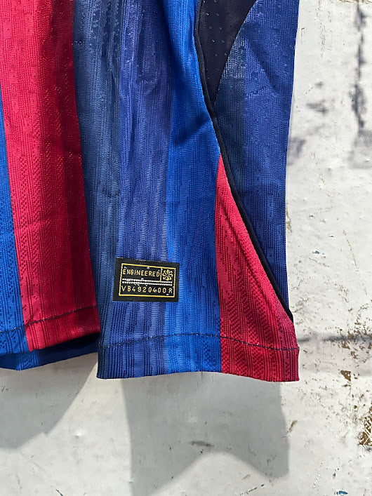 Jersey Barcelona Local Jugador 2026