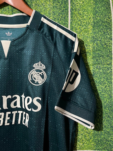 Jersey Real Madrid Visita Versión Aficionado 2026-2027